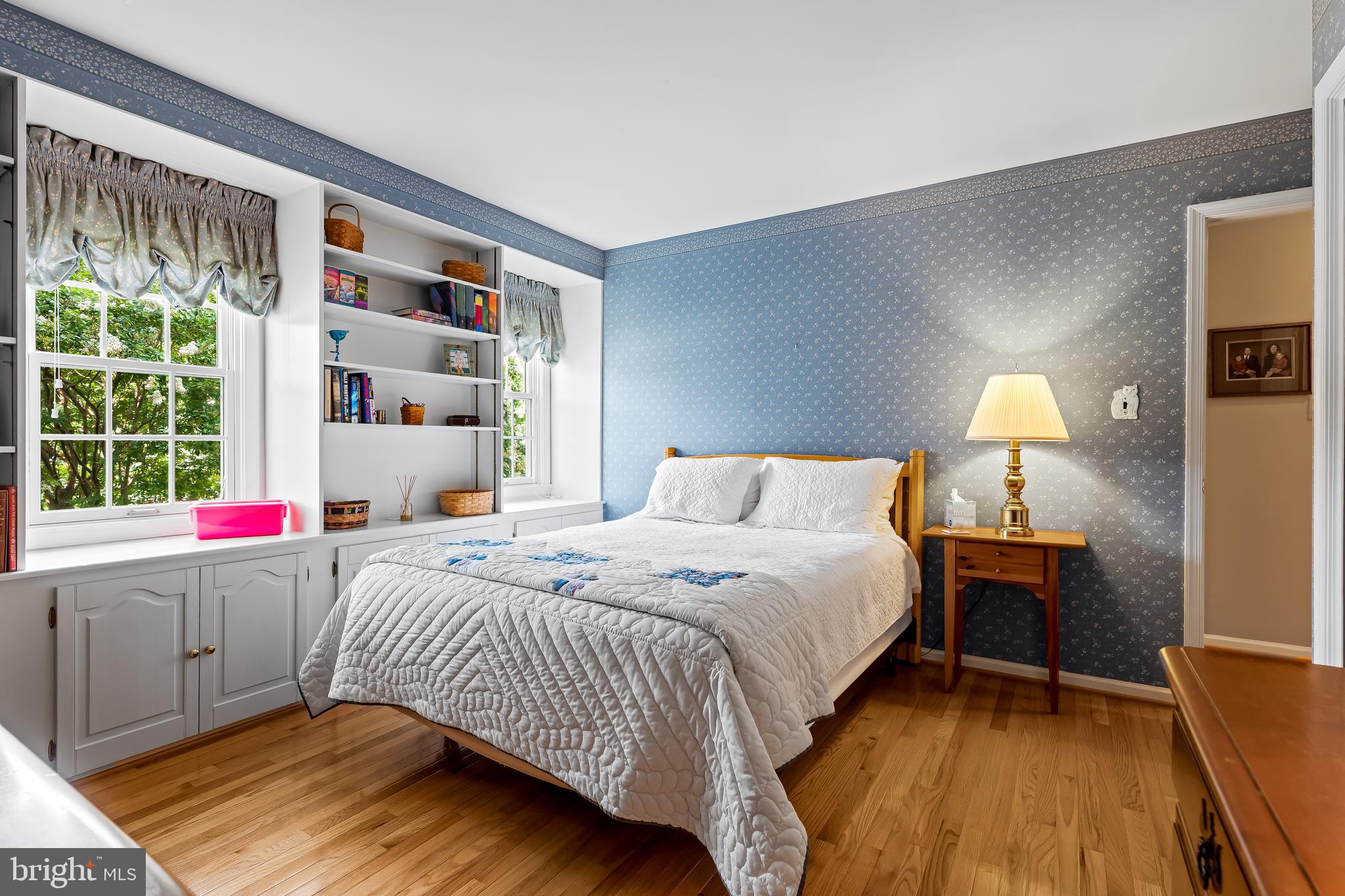 5158 Durham Road West Columbia, MD 21044 - Photo 26 of 61 Bedroom 3 with awesome built ins