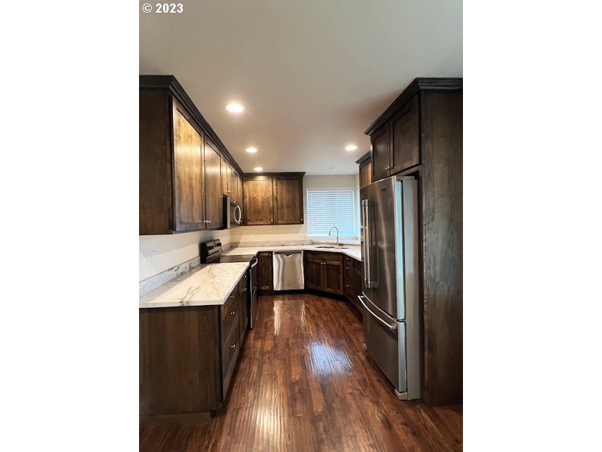 110 Streamside Lane Winston, OR 97496 - Photo 5 of 22 Gallery Image 5
