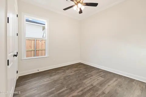 $305,000 | 238 Jagged Grove Lane, Youngsville, LA 70592