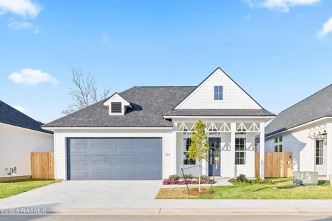 $305,000 | 238 Jagged Grove Lane, Youngsville, LA 70592