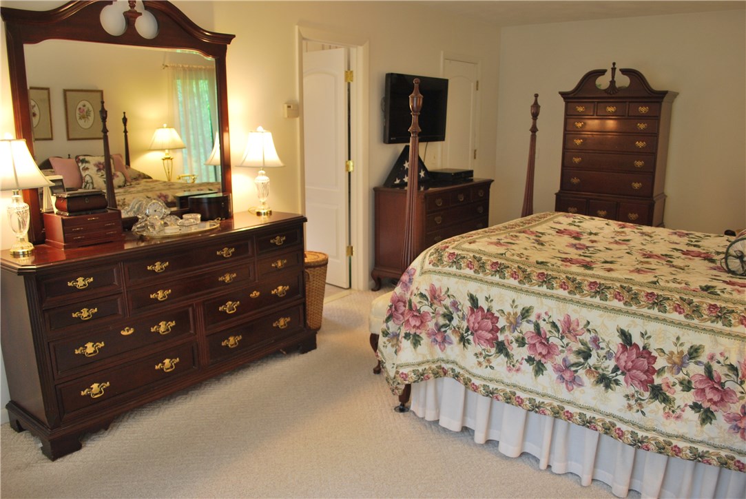 5 Rivet Drive Lincoln, RI 02865 - Photo 13 of 40