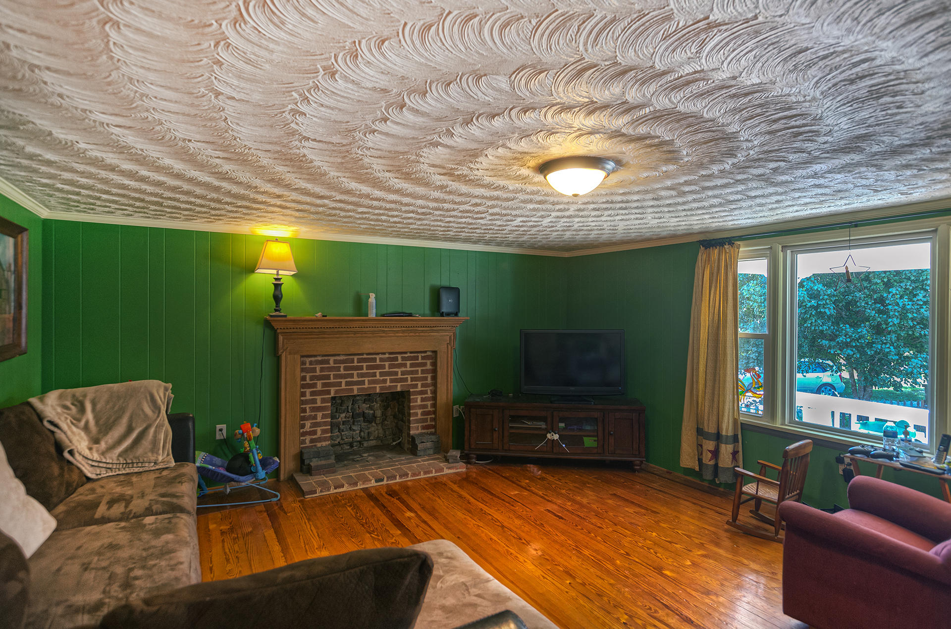 2669 Simmons Mill Road Thaxton, VA 24174 - Photo 2 of 34 Family Room