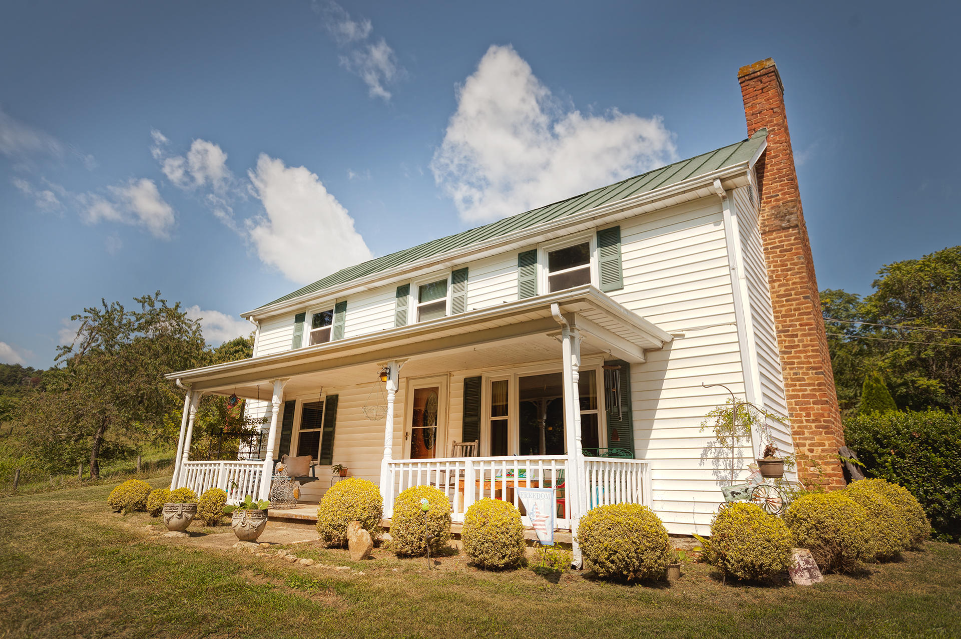 2669 Simmons Mill Road Thaxton, VA 24174 - Photo 20 of 34 Front of house