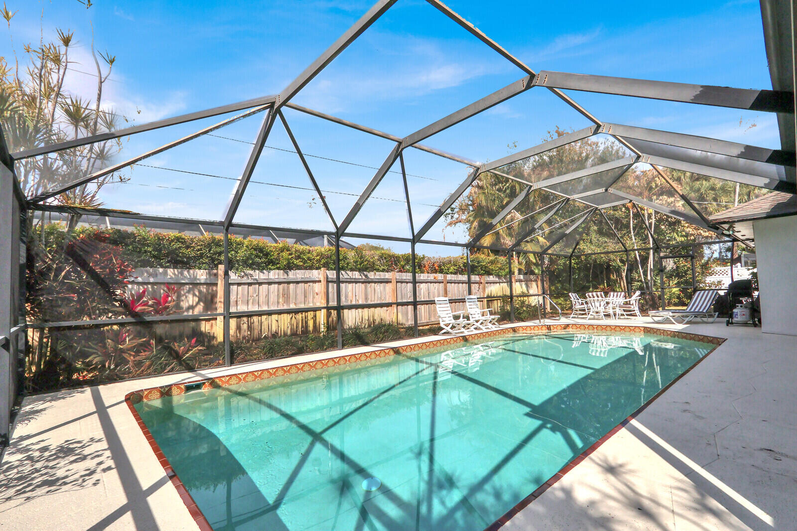 36 Saddleback Road Jupiter, FL 33469 - Photo 25 of 39 Swimming Pool