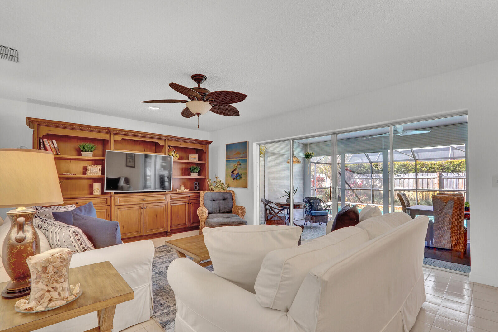 36 Saddleback Road Jupiter, FL 33469 - Photo 4 of 39 Living Room