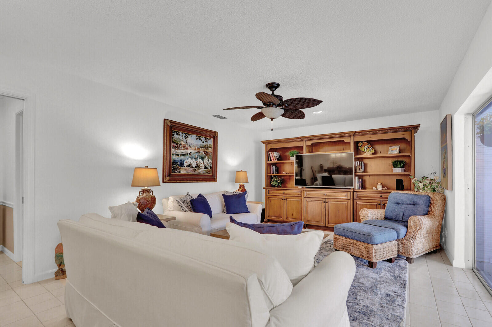 36 Saddleback Road Jupiter, FL 33469 - Photo 5 of 39 Living Room