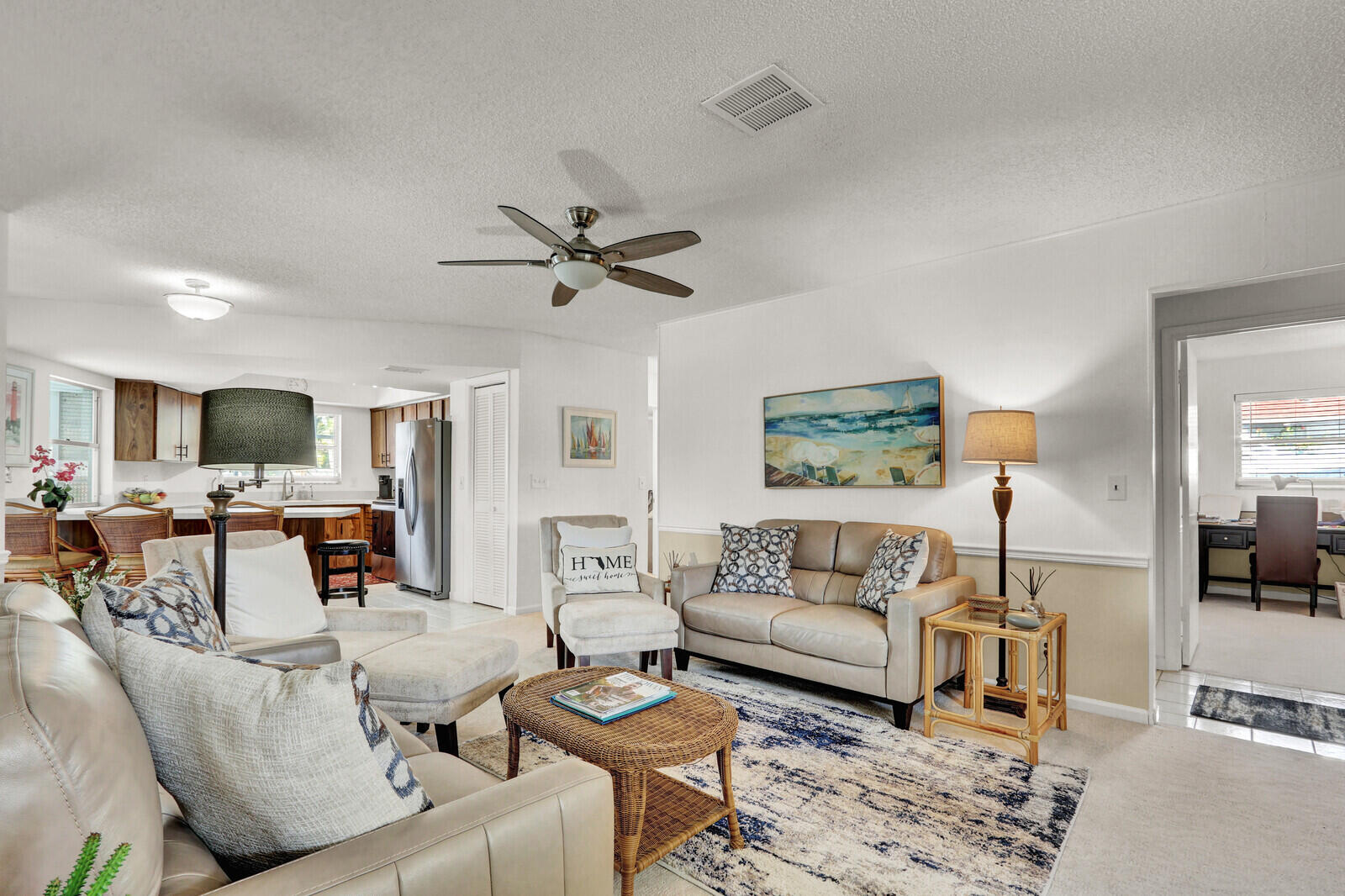 36 Saddleback Road Jupiter, FL 33469 - Photo 10 of 39 Family Room