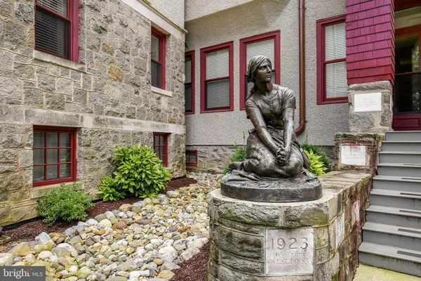 $350,000 | 9610 Dewitt Drive, Unit SH205, Silver Spring, MD 20910