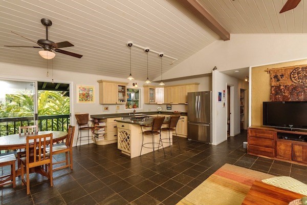 5921 A Kapahi Road, Unit A Kapaa, HI 96746 - Photo 3 of 24 Gallery Image 3