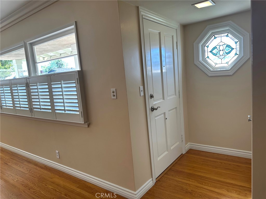 9861 Estrella Avenue Temple City, CA 91780 - Photo 5 of 50 Formal Entry