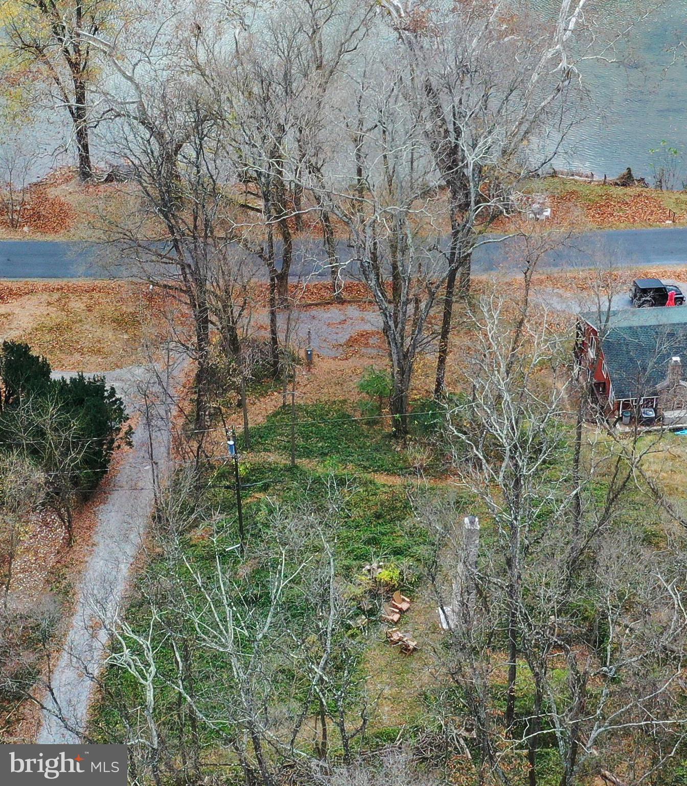 Lot D Lockes Mill Road Berryville, VA 22611 - Photo 14 of 29 a backyard of a house with lots of green space