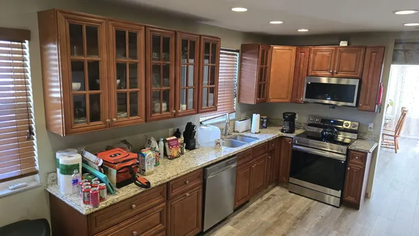 $3,600 | 231 Northeast 20th Avenue, Pompano Beach, FL 33060