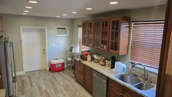 $3,600 | 231 Northeast 20th Avenue, Pompano Beach, FL 33060