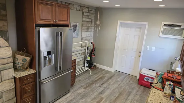 $3,600 | 231 Northeast 20th Avenue, Pompano Beach, FL 33060
