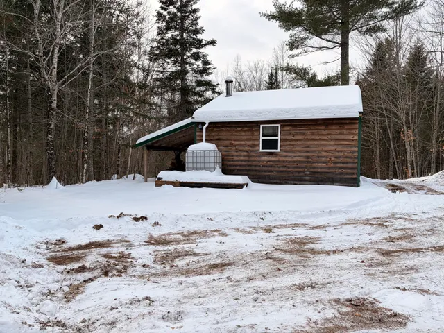 $115,500 | 256 Jackson Pond Road, Concord Township, ME 04920