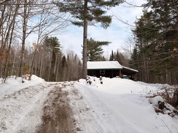 $115,500 | 256 Jackson Pond Road, Concord Township, ME 04920