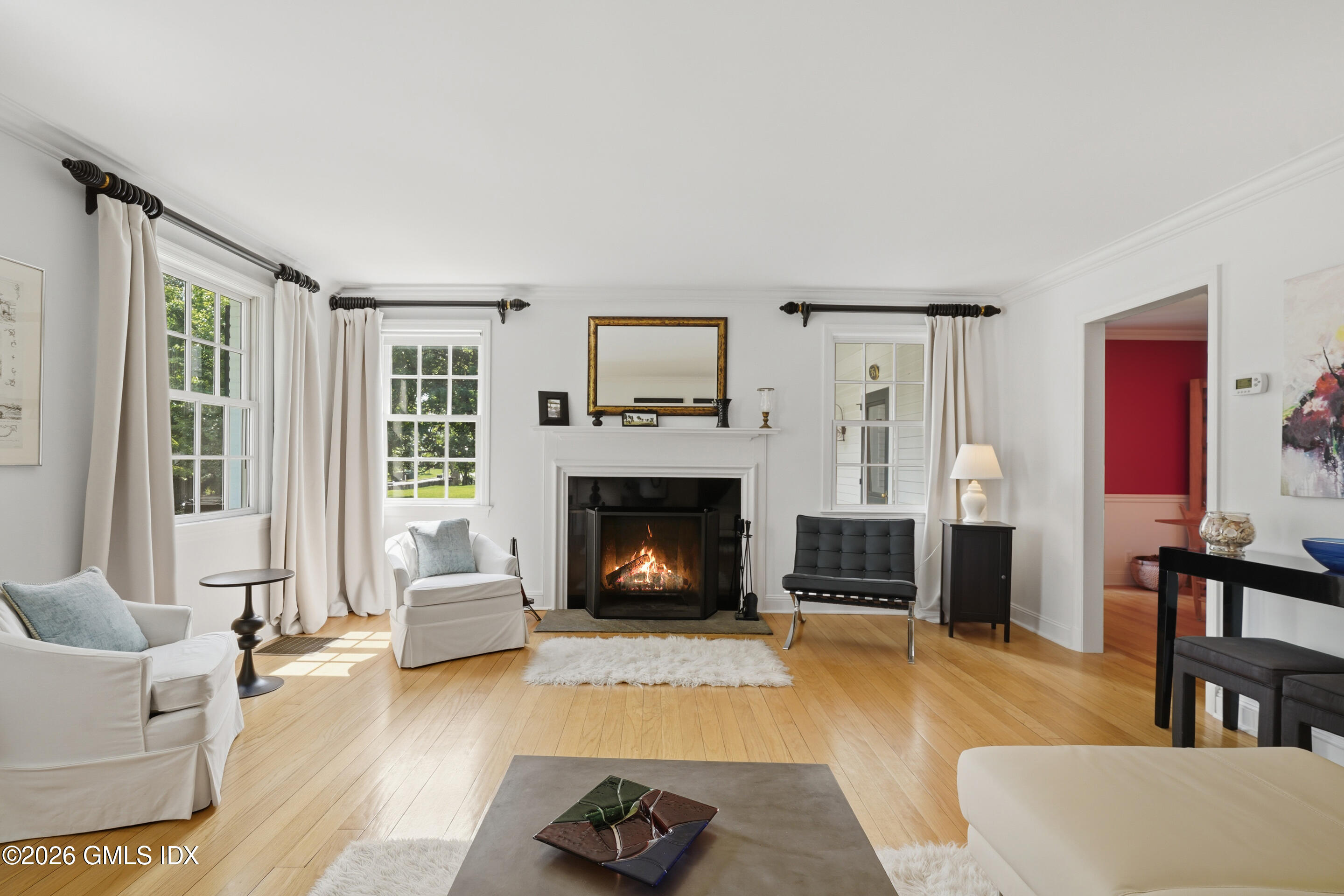 35 Owenoke Way Riverside, CT 06878 - Photo 4 of 33 DSC01112_1