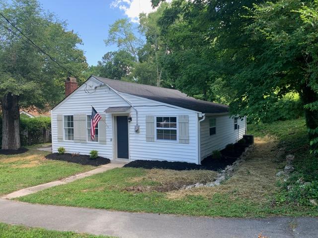 173 Oak Road Norris, TN 37828 - Photo 3 of 15 IMG_1650