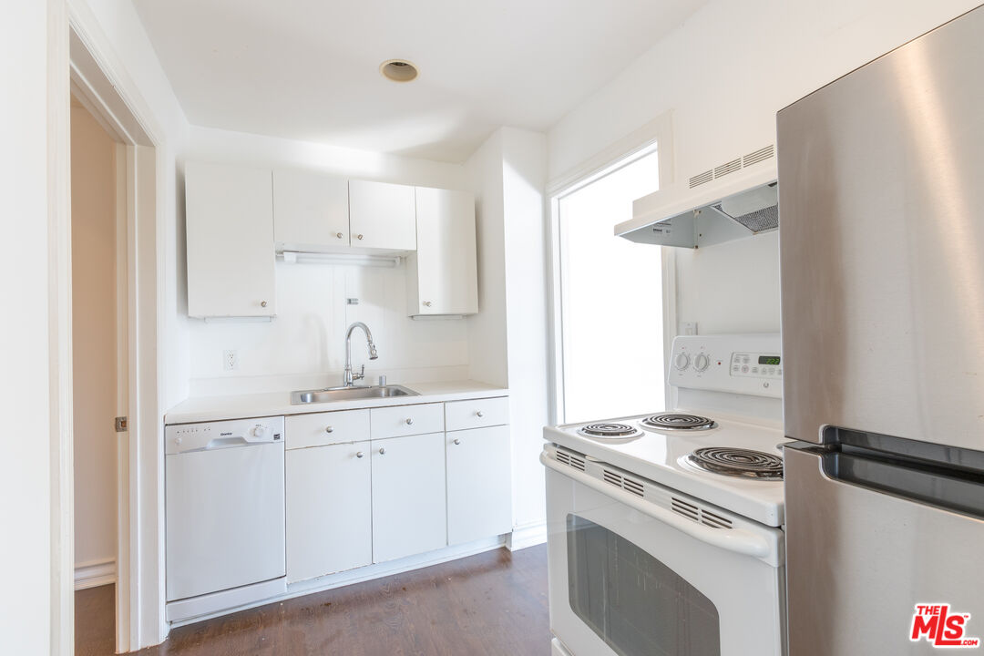 6557 Wandermere Road, Unit UPPER STE Malibu, CA 90265 - Photo 9 of 16