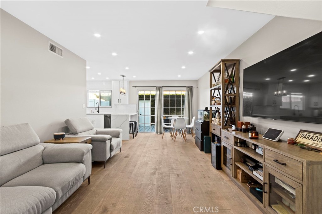 12100 Montecito Road, Unit 70 Los Alamitos, CA 90720 - Photo 8 of 41