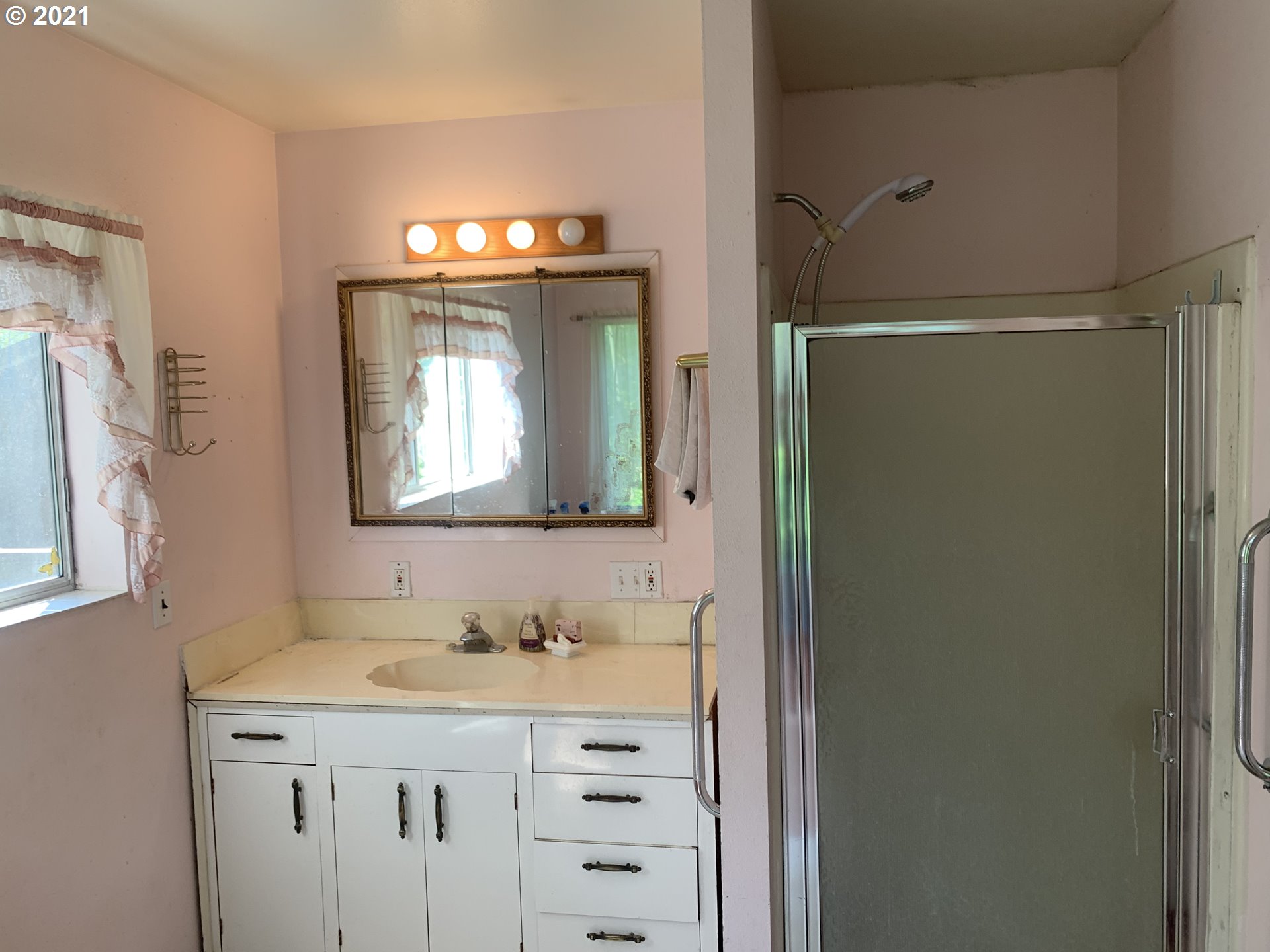 80828 Beach Road Creswell, OR 97426 - Photo 21 of 32 Gallery Image 21