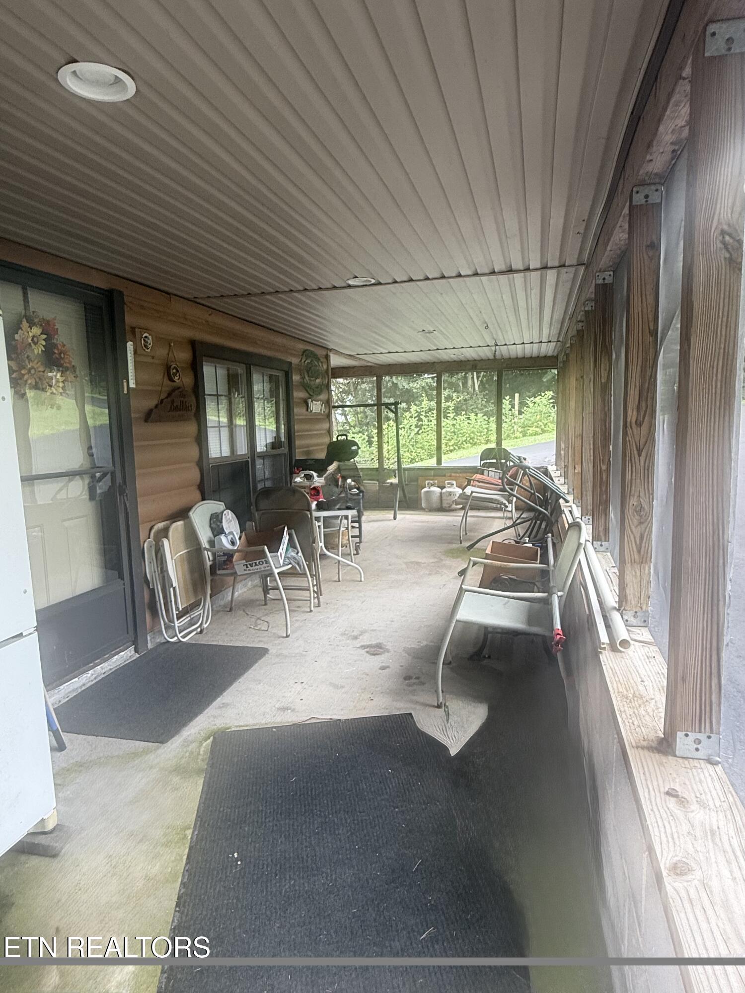 6800 Lakeshore Drive Rutledge, TN 37861 - Photo 33 of 42 6800 Lakeshore Dr Pics36.jpg