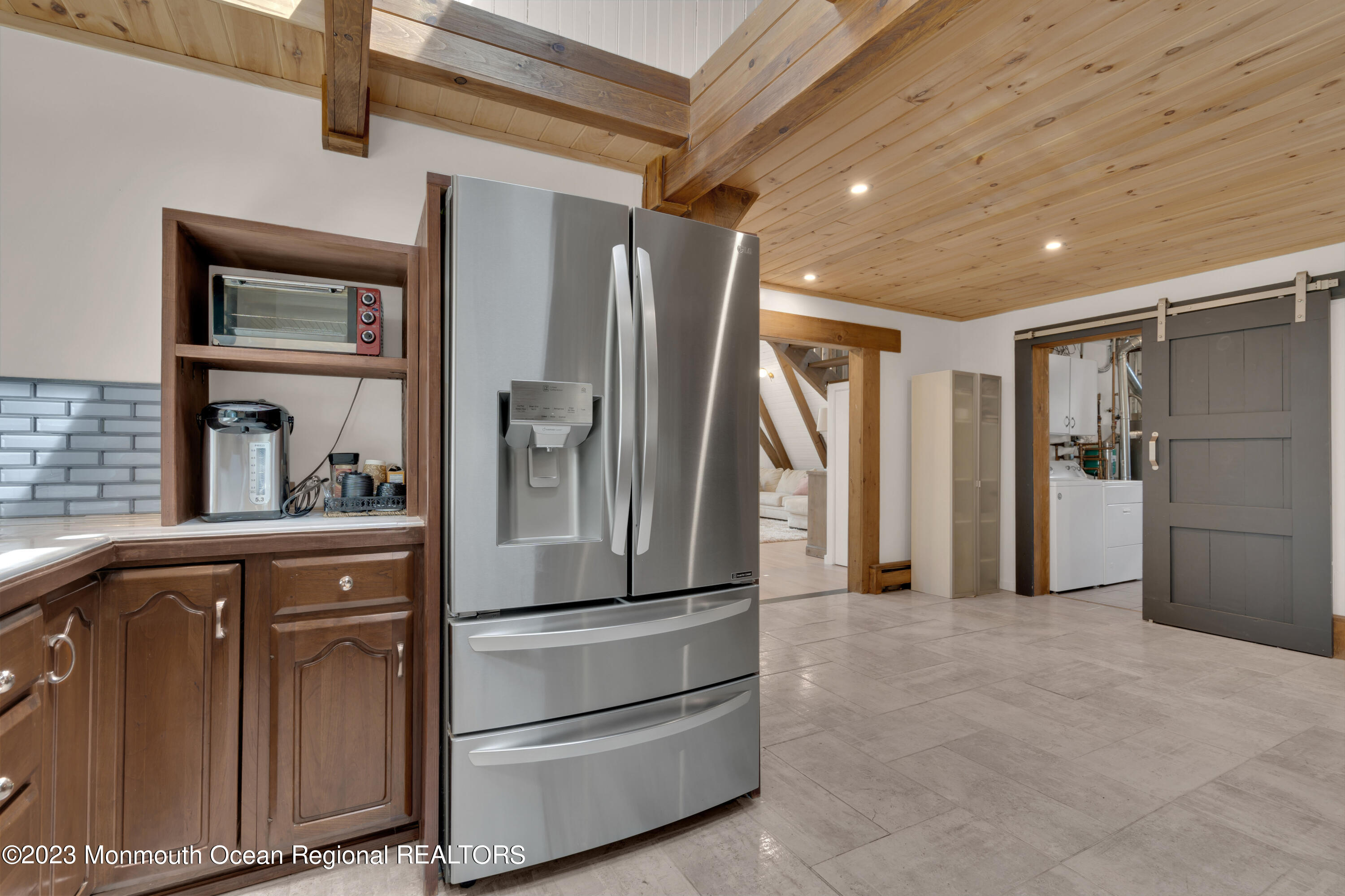 649 Hyson Road Jackson, NJ 08527 - Photo 17 of 67 a kitchen with refrigerator and window