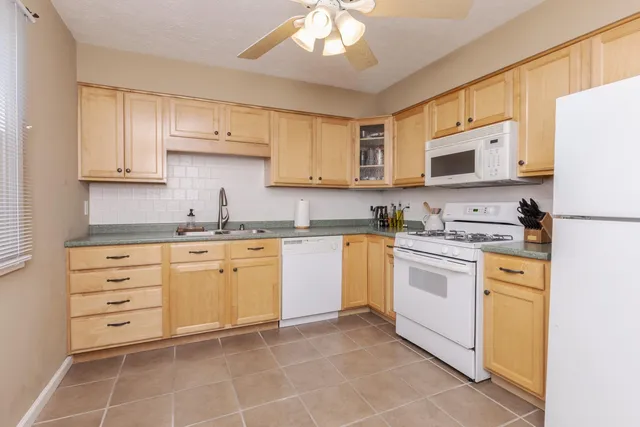 $135,000 | 105 East Lincoln Street, Unit K, Normal, IL 61761