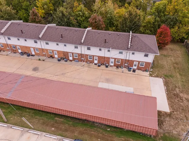 $135,000 | 105 East Lincoln Street, Unit K, Normal, IL 61761