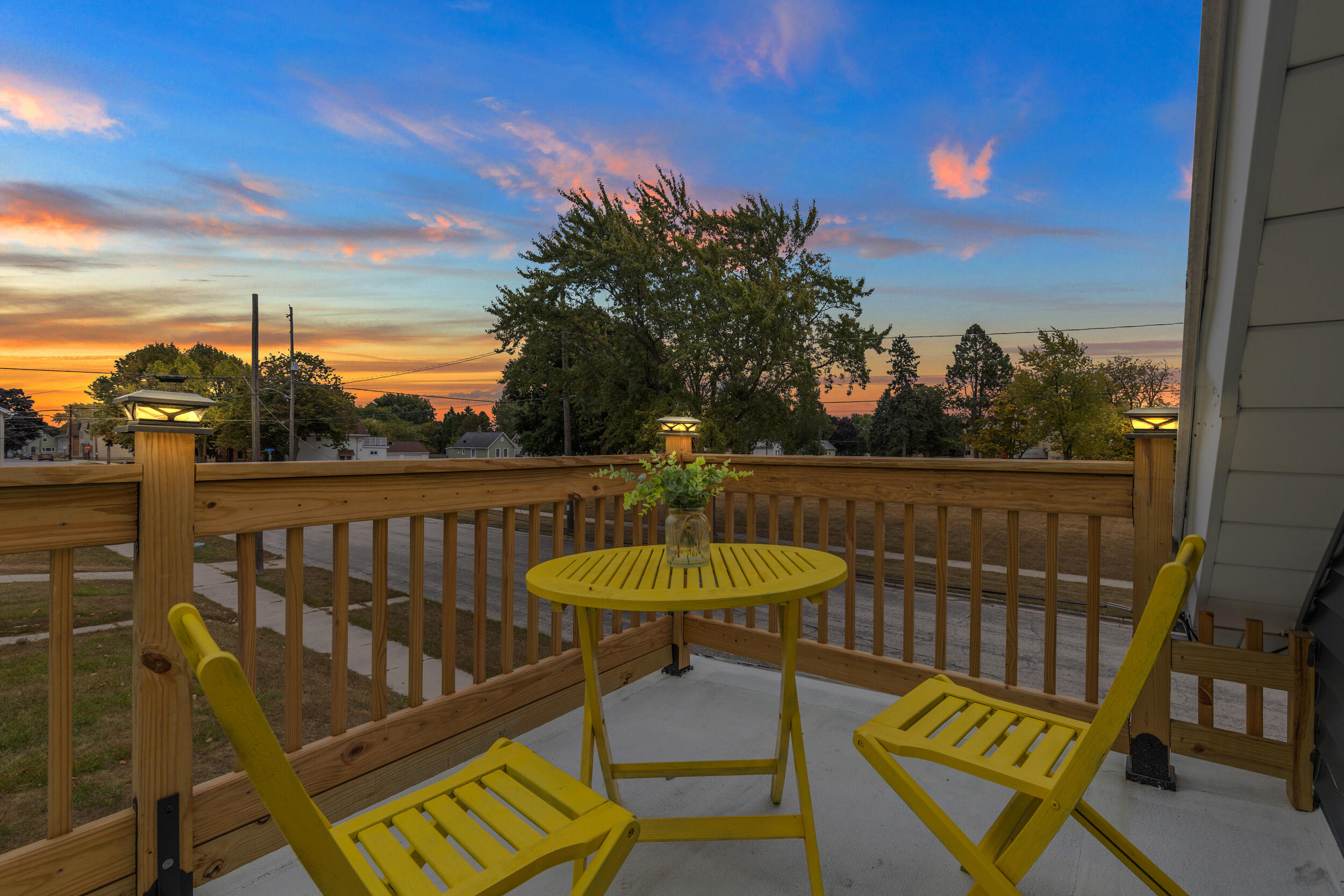 1143 South 23rd Street Manitowoc, WI 54220 - Photo 20 of 28 Sunset views!