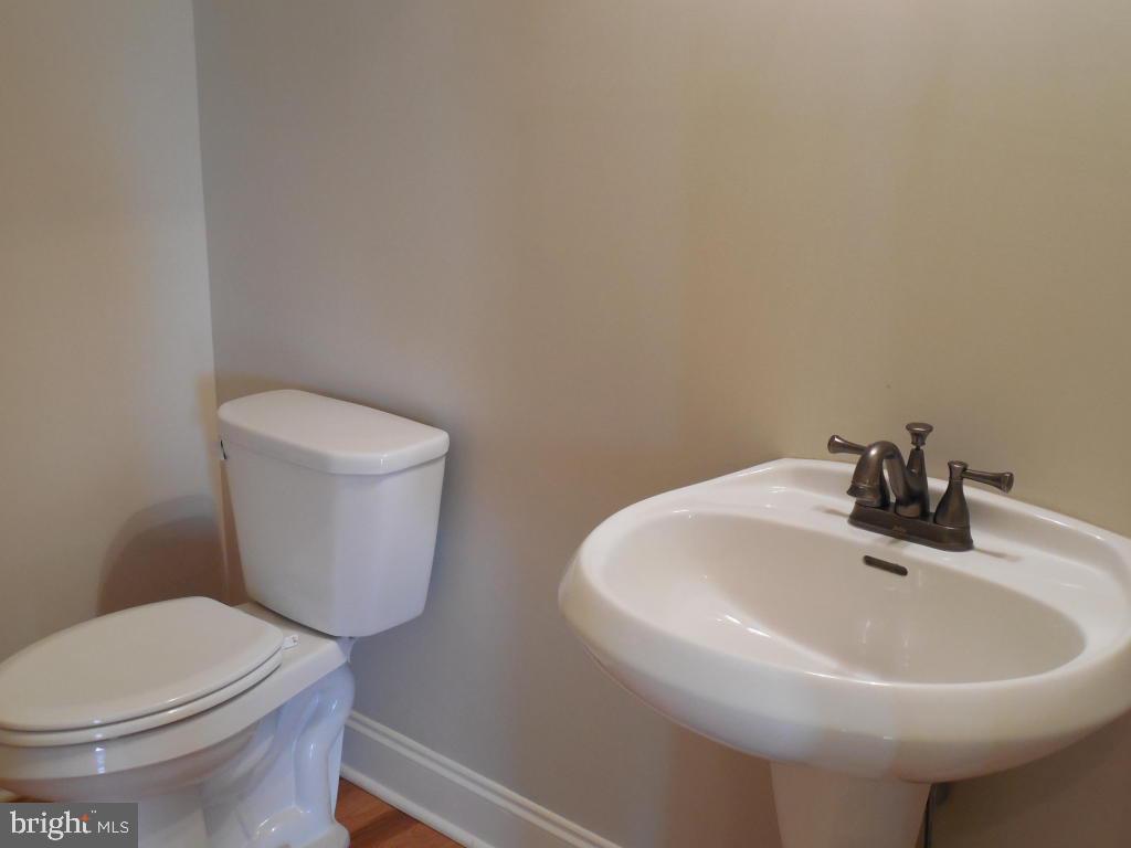 324 Spurrier Drive Lititz, PA 17543 - Photo 7 of 19