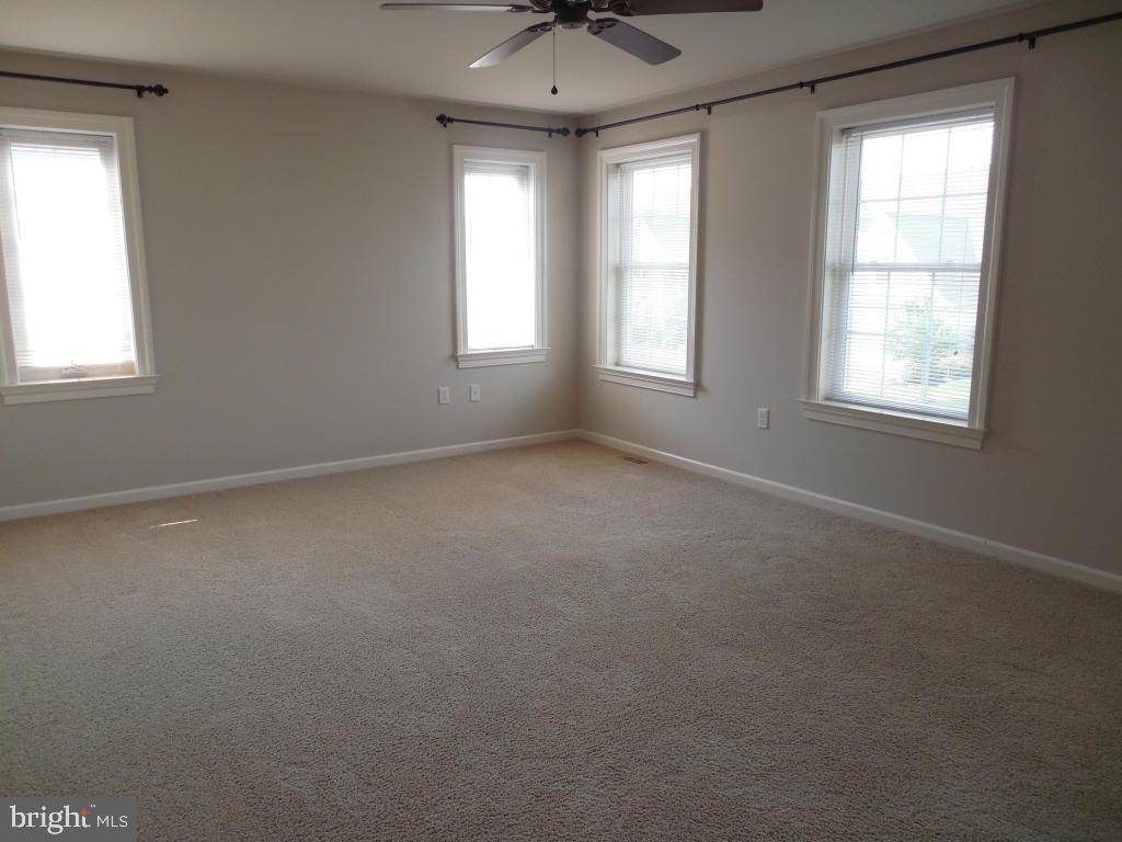 324 Spurrier Drive Lititz, PA 17543 - Photo 9 of 19