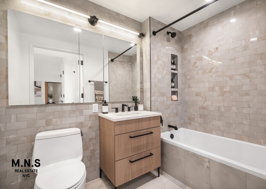 22-54 46th Street, Unit 403 Queens, NY 11105 - Photo 25 of 30