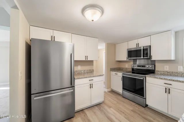 $240,000 | 529 Hubert Boulevard, Hubert, NC 28539