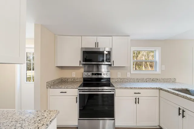 $240,000 | 529 Hubert Boulevard, Hubert, NC 28539