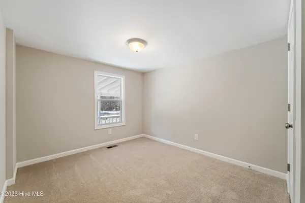 $239,000 | 529 Hubert Boulevard, Hubert, NC 28539