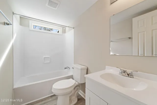 $240,000 | 529 Hubert Boulevard, Hubert, NC 28539