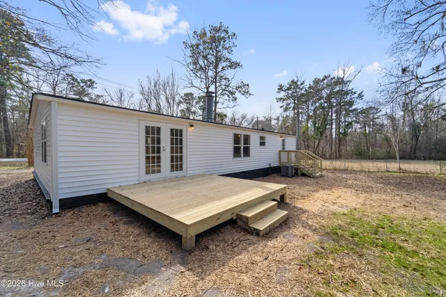 $240,000 | 529 Hubert Boulevard, Hubert, NC 28539