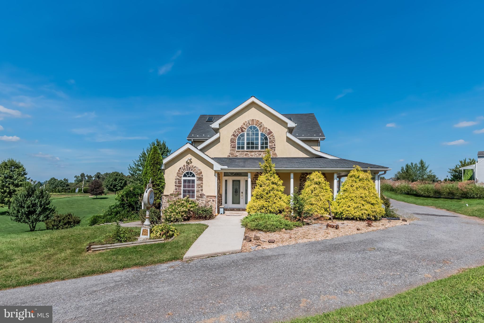 1156 Hillsdale Road Middletown, PA 17057 - Photo 3 of 25 Gallery Image 3