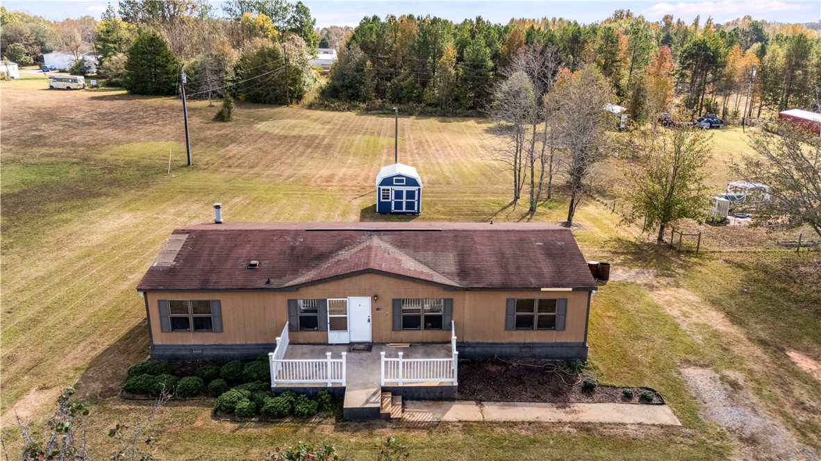 1128 Blount Road Belton, SC 29627 - Photo 6 of 32