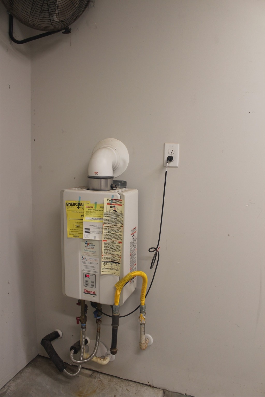 14200 Wallowa Ridge Lane Conroe, TX 77384 - Photo 22 of 22 a room with furniture and a potted plant