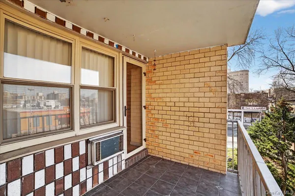 $295,000 | 11 Park Avenue, Unit 3D, Mount Vernon, NY 10550