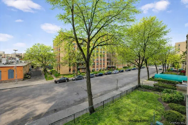 $295,000 | 11 Park Avenue, Unit 3D, Mount Vernon, NY 10550