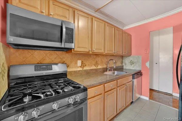 $295,000 | 11 Park Avenue, Unit 3D, Mount Vernon, NY 10550