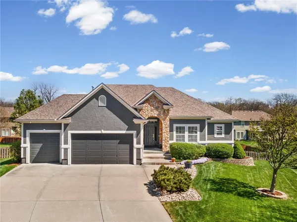 $540,000 | 2841 Northeast Marywood Court, Lee's Summit, MO 64086