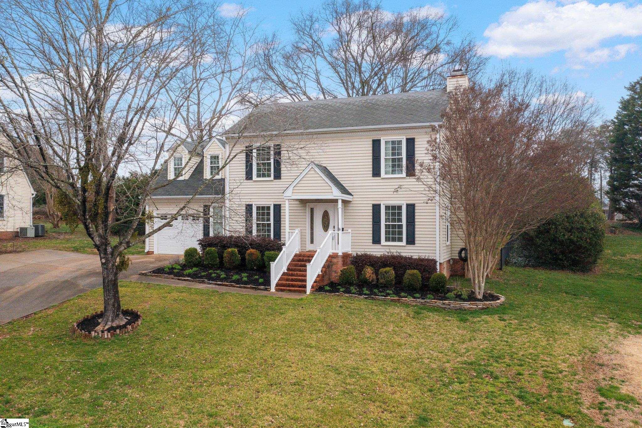 106 Fox Run Circle Greer, SC 29651 - Photo 2 of 29