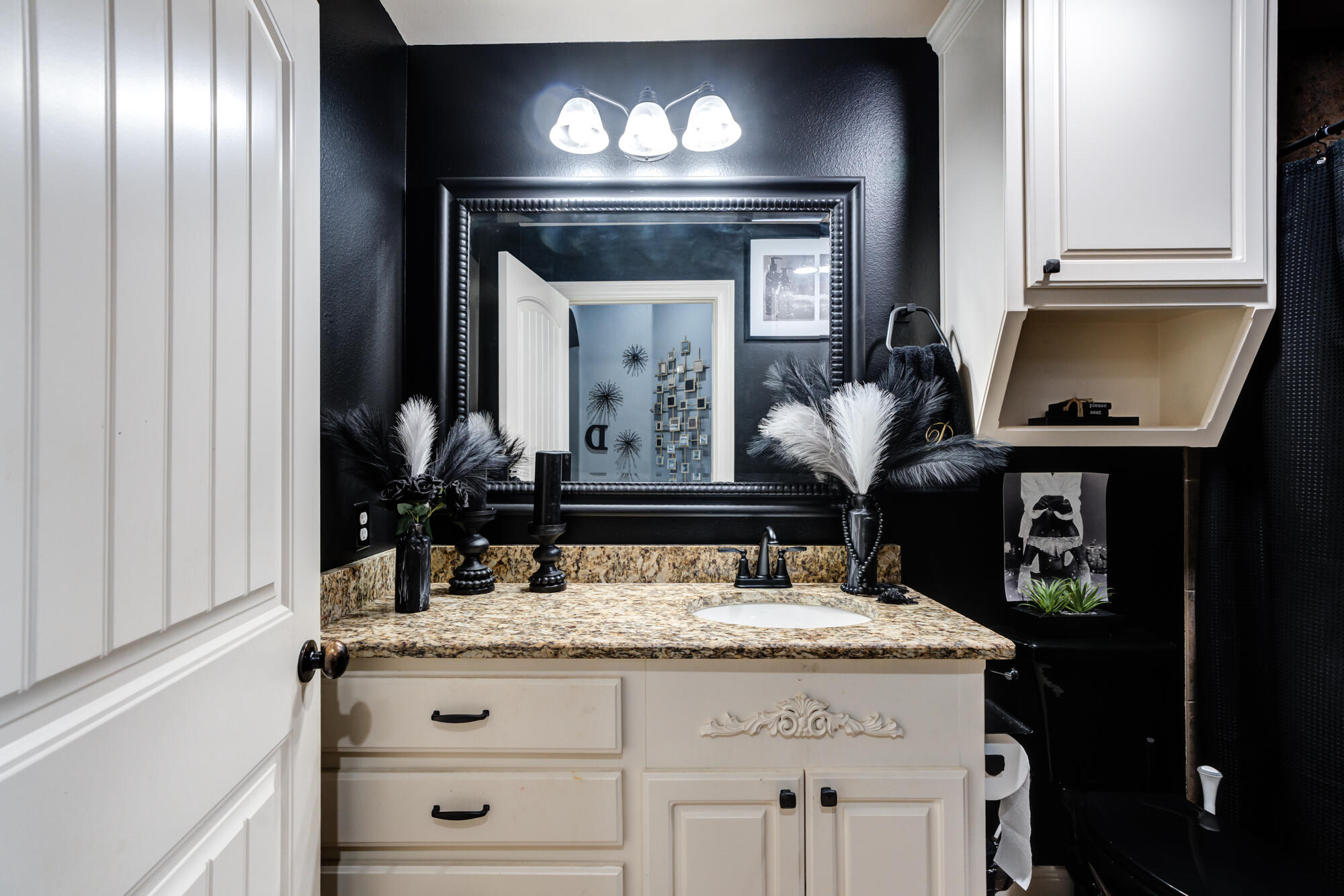 6309 76th Street Lubbock, TX 79424 - Photo 36 of 61 6309-76th-St_Lubbock-TX_27_Bathroom-2