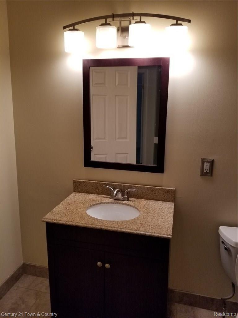 39928 Crosswinds Road, Unit 191 Novi, MI 48375 - Photo 8 of 14 20170921_181505.jpg