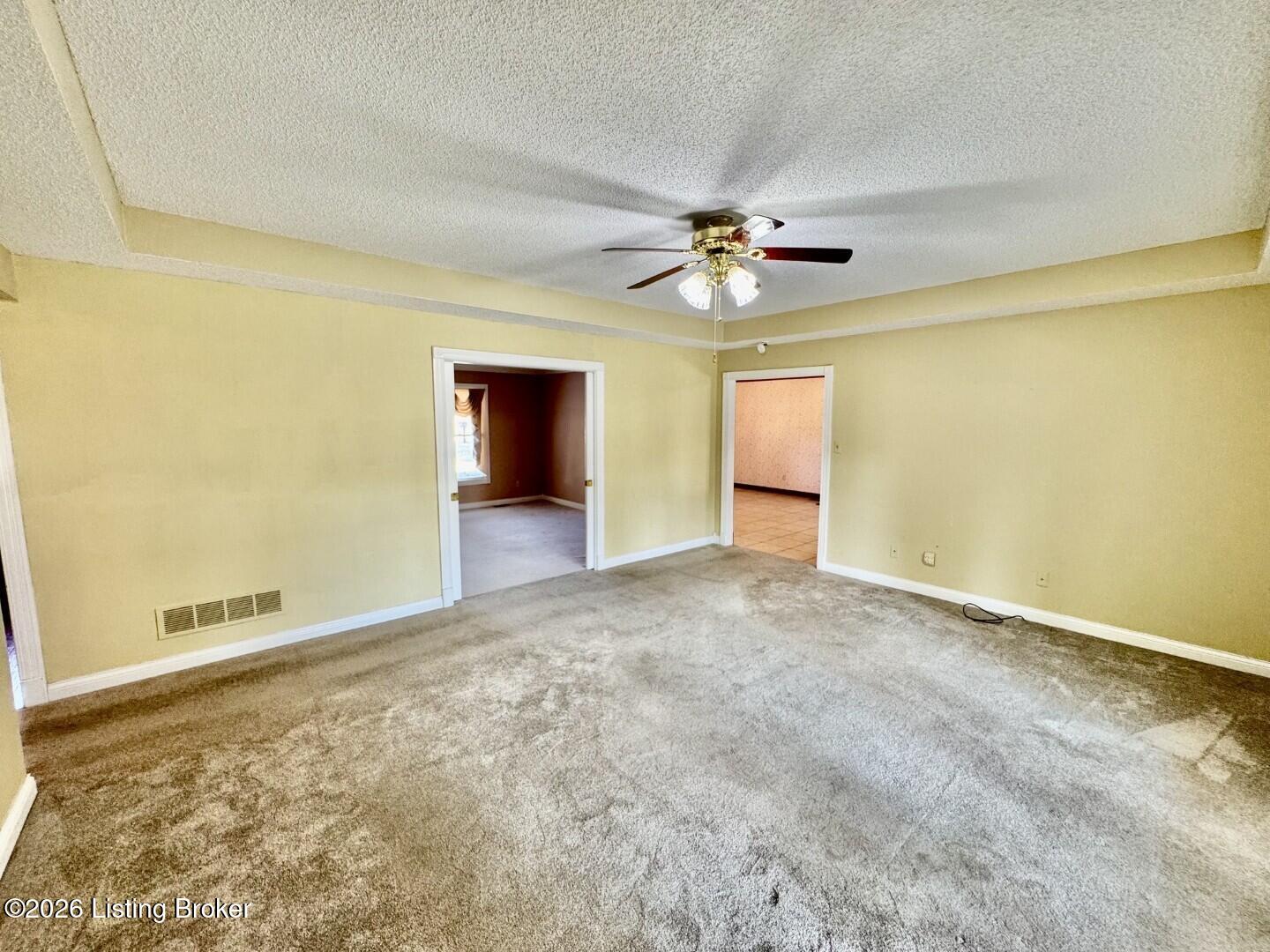 135 Brookside Drive Springfield, KY 40069 - Photo 10 of 46 009_Family Room