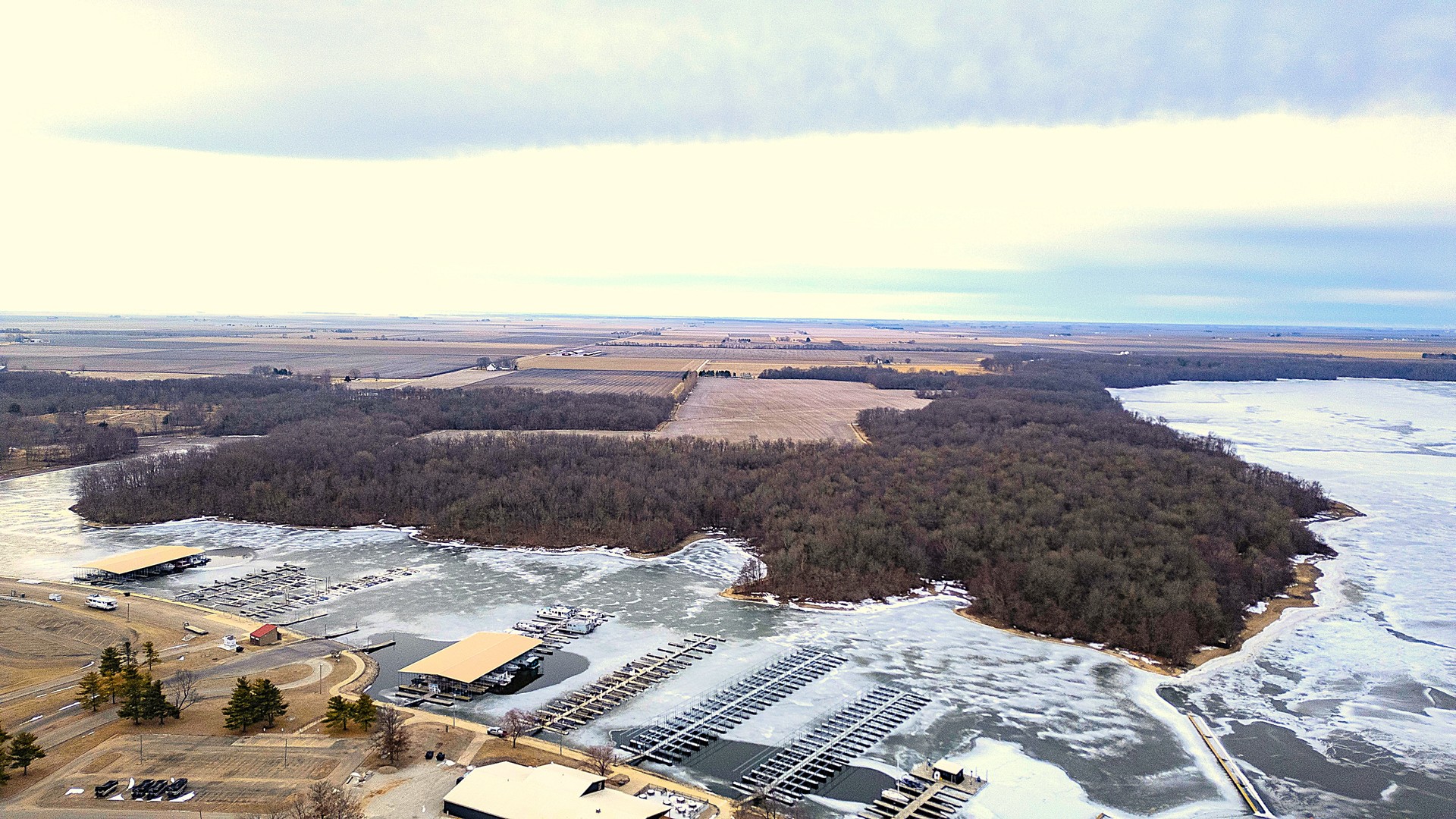 5751 White Pigeon Road Weldon, IL 61882 - Photo 15 of 29 a view of city and ocean